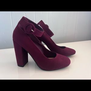 Lauren Conrad size 6 heel